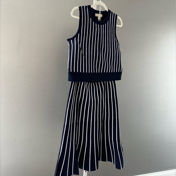 Michael Kors Navy/White stretch viscose 2 piece dress - Picture 4 of 5
